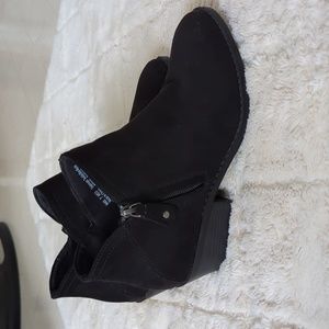 Black ankle boots